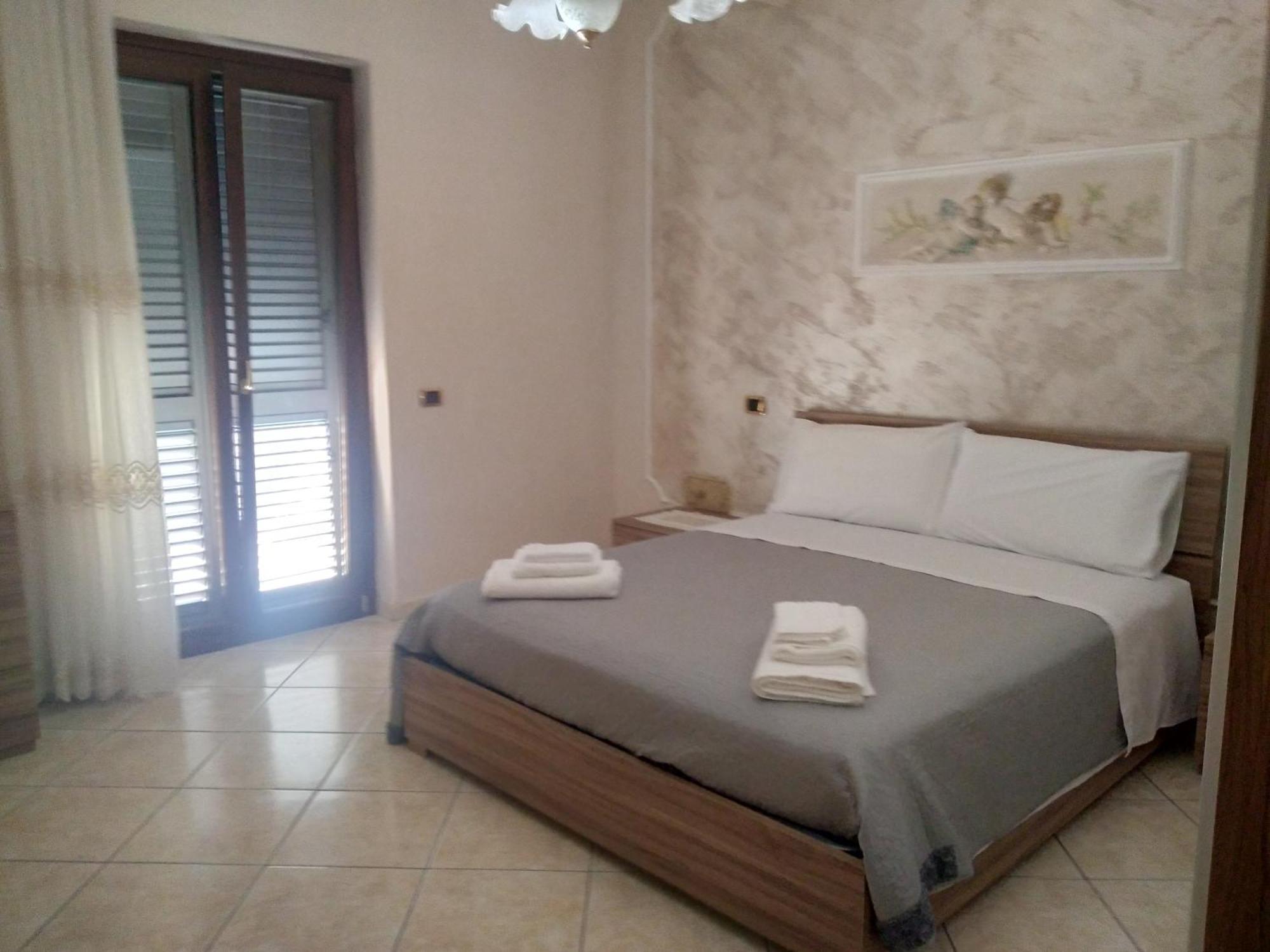 Bed and Breakfast Turisti A Casa Mia Santa Maria La Carita Экстерьер фото